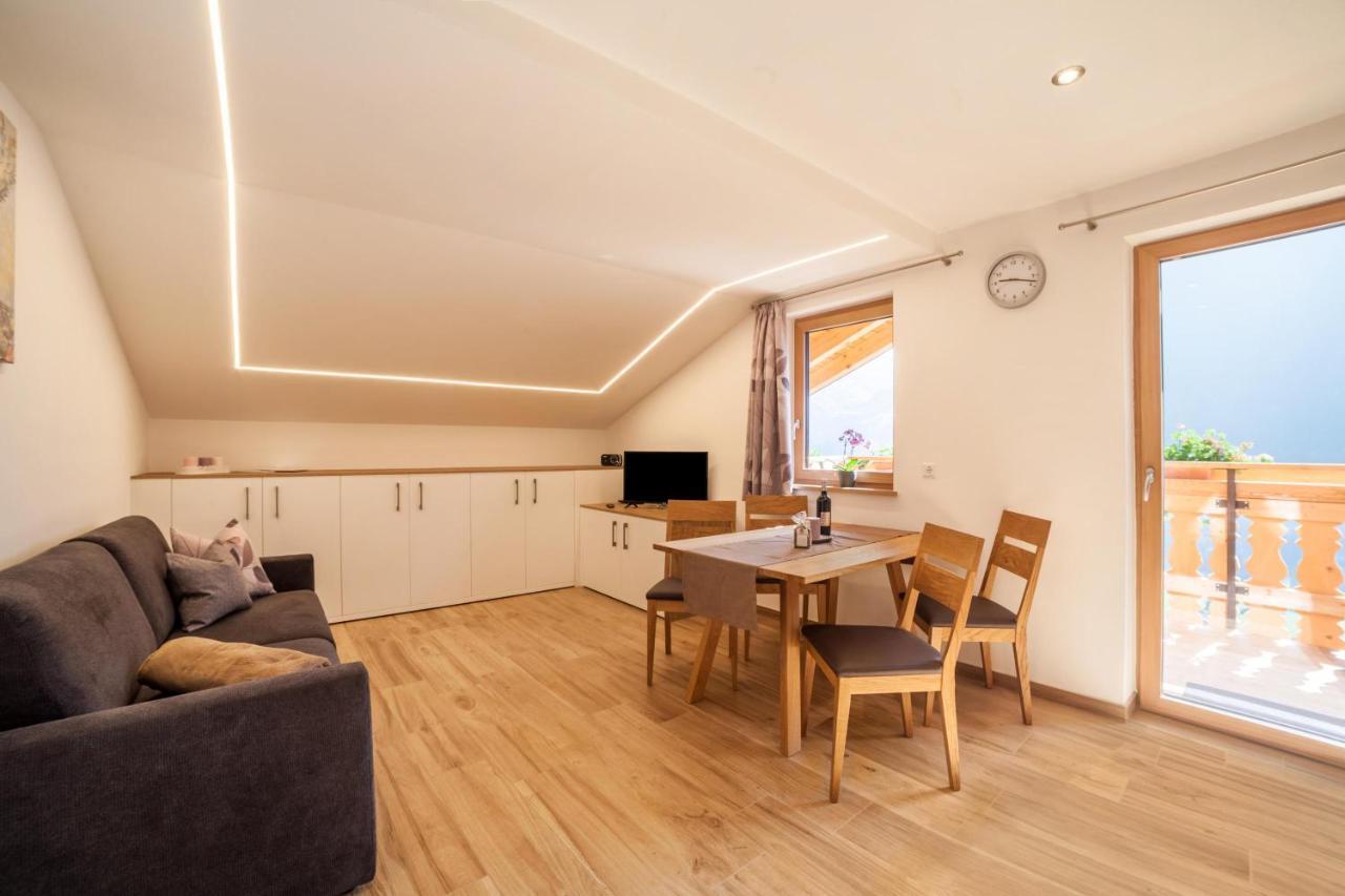 Innergasserhof Ferienwohnung Enzian San Martino di Castrozza Buitenkant foto