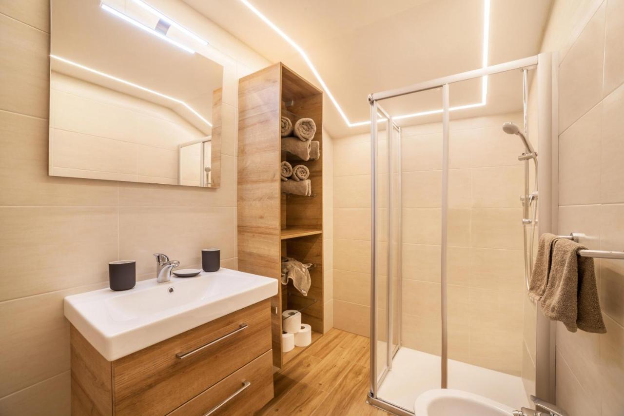 Innergasserhof Ferienwohnung Enzian San Martino di Castrozza Buitenkant foto