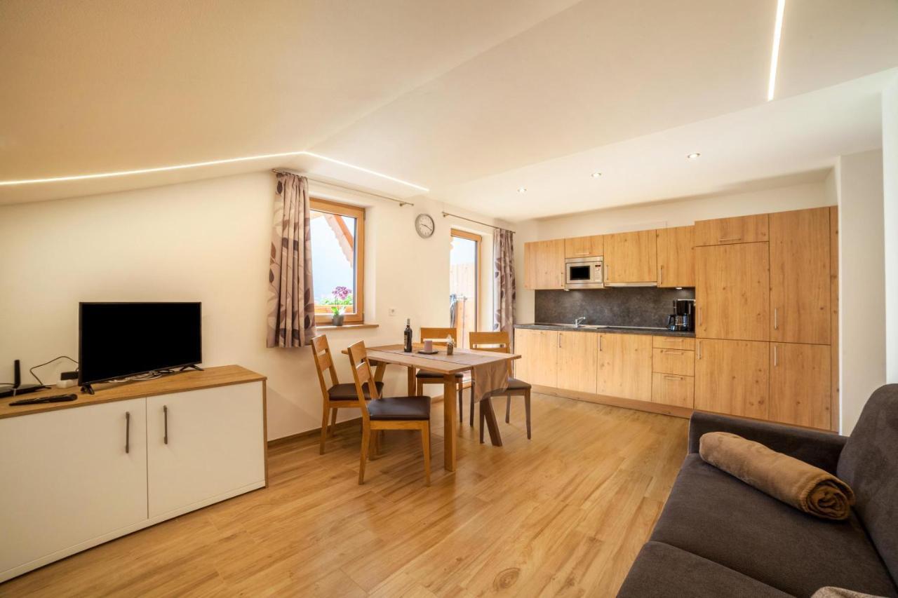 Innergasserhof Ferienwohnung Enzian San Martino di Castrozza Buitenkant foto